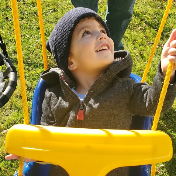 Meet your Posher, Heather - Picture 2 of 2